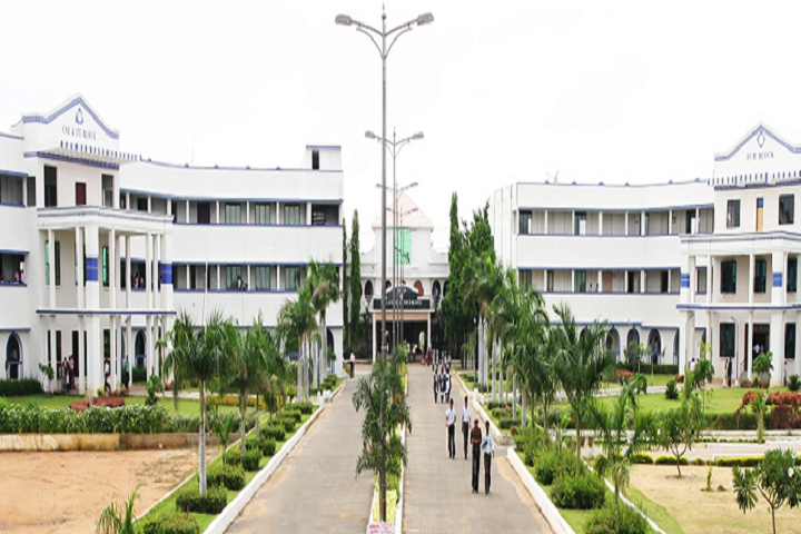 https://cache.careers360.mobi/media/colleges/social-media/media-gallery/3319/2019/3/8/Campus View of S Veerasamy Chettiar College of Engineering and Technology Tirunelveli_Campus-View.png